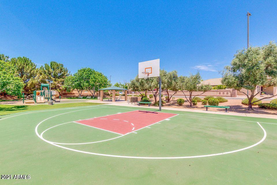1865 East Del Rio Street Gilbert, AZ 85295 - Photo 33 of 39 Basketball Courts