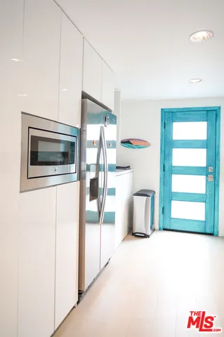 $2,299,999 | 114 Pacific Avenue, Venice, CA 90291