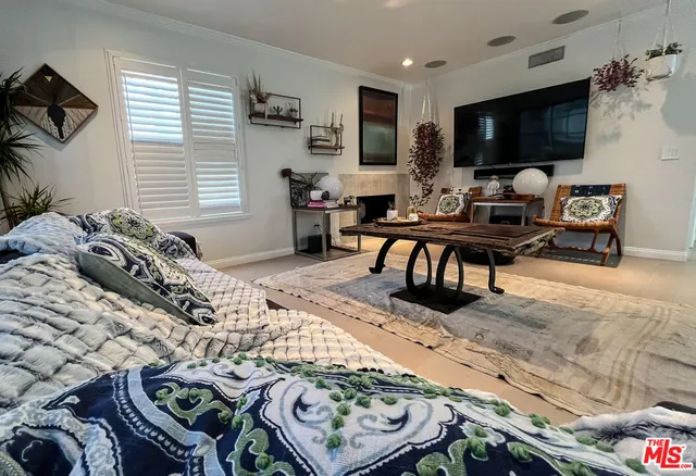 $2,299,999 | 114 Pacific Avenue, Venice, CA 90291