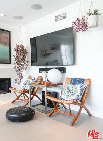 $2,299,999 | 114 Pacific Avenue, Venice, CA 90291