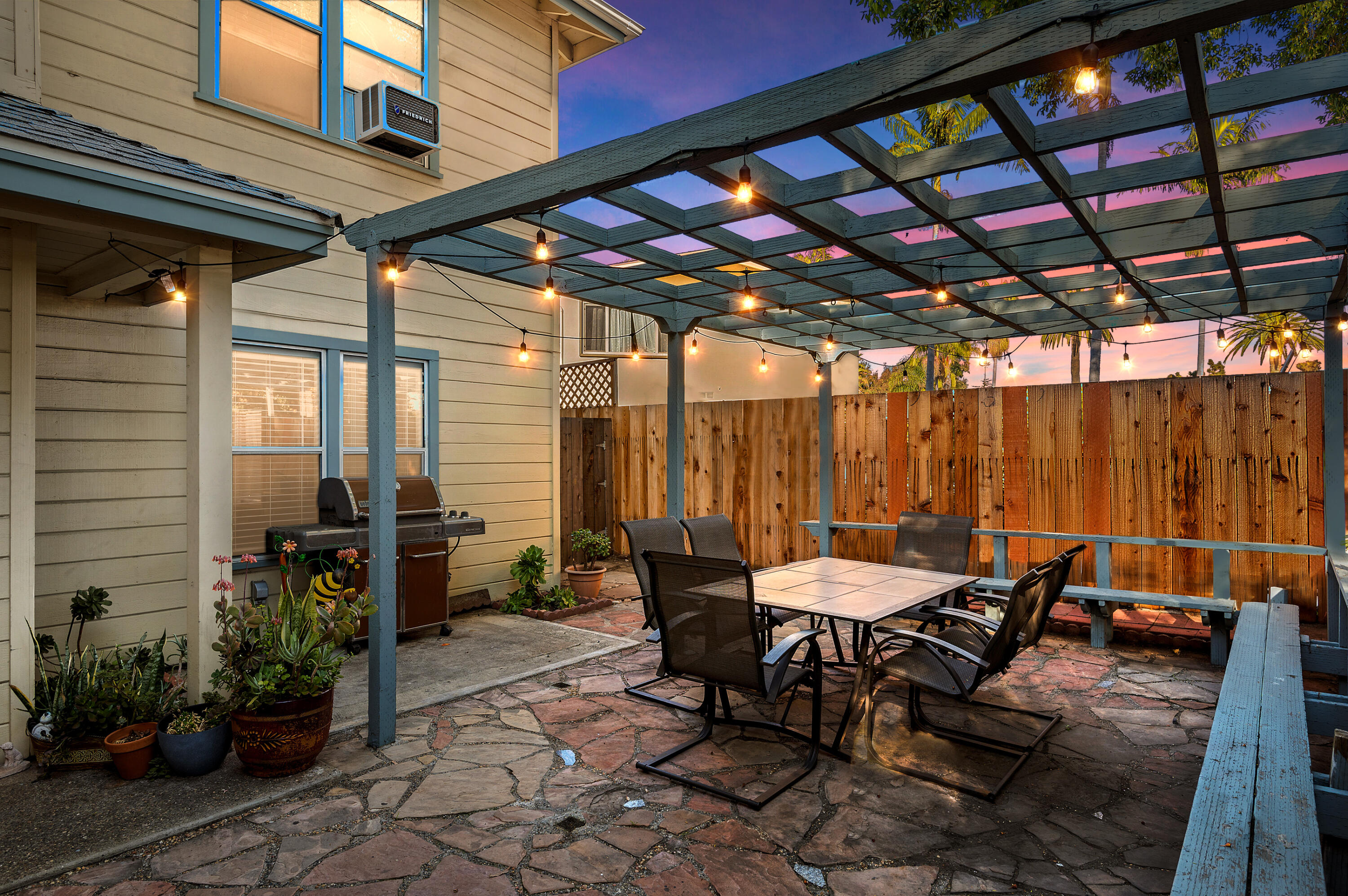 2128 Modoc Road, Unit F Santa Barbara, CA 93101 - Photo 19 of 19 01 - Front Patio (Twiligth)