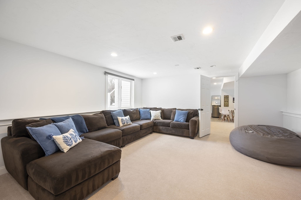 175 Sohier Street Cohasset, MA 02025 - Photo 33 of 41