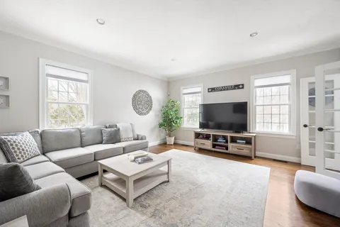 $2,499,000 | 175 Sohier Street, Cohasset, MA 02025