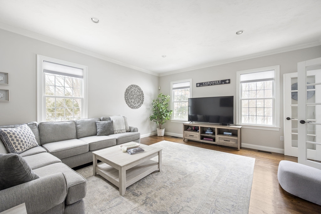 175 Sohier Street Cohasset, MA 02025 - Photo 6 of 41