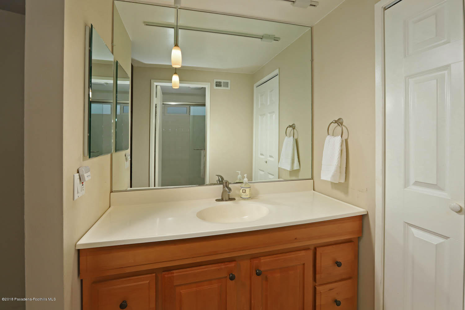 7621 Alpine Way Tujunga, CA 91042 - Photo 18 of 31 MLS_IMG_6872