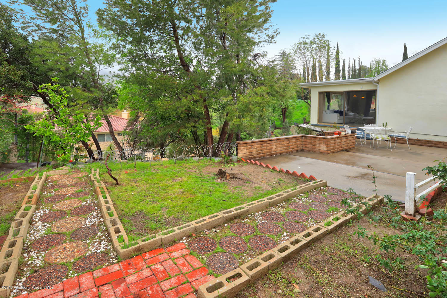 7621 Alpine Way Tujunga, CA 91042 - Photo 29 of 31 MLS_IMG_6985_HDR