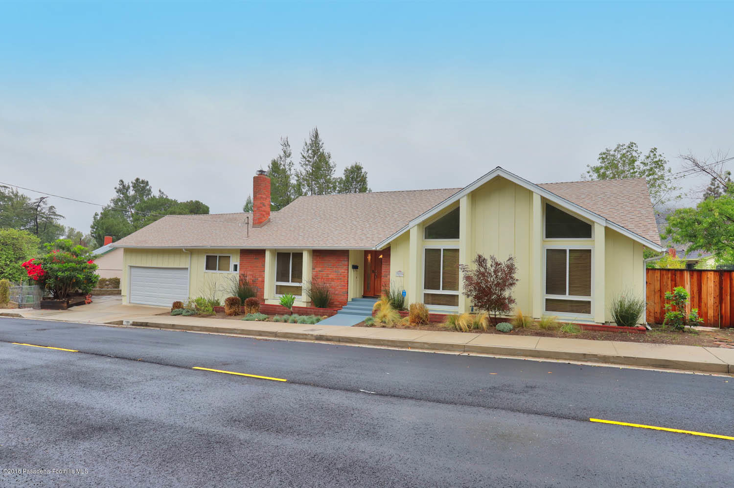 7621 Alpine Way Tujunga, CA 91042 - Photo 31 of 31 MLS_IMG_7030_HDR