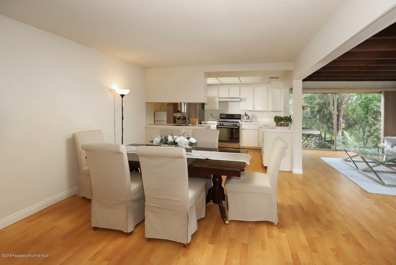7621 Alpine Way Tujunga, CA 91042 - Photo 9 of 31 MLS_IMG_6772