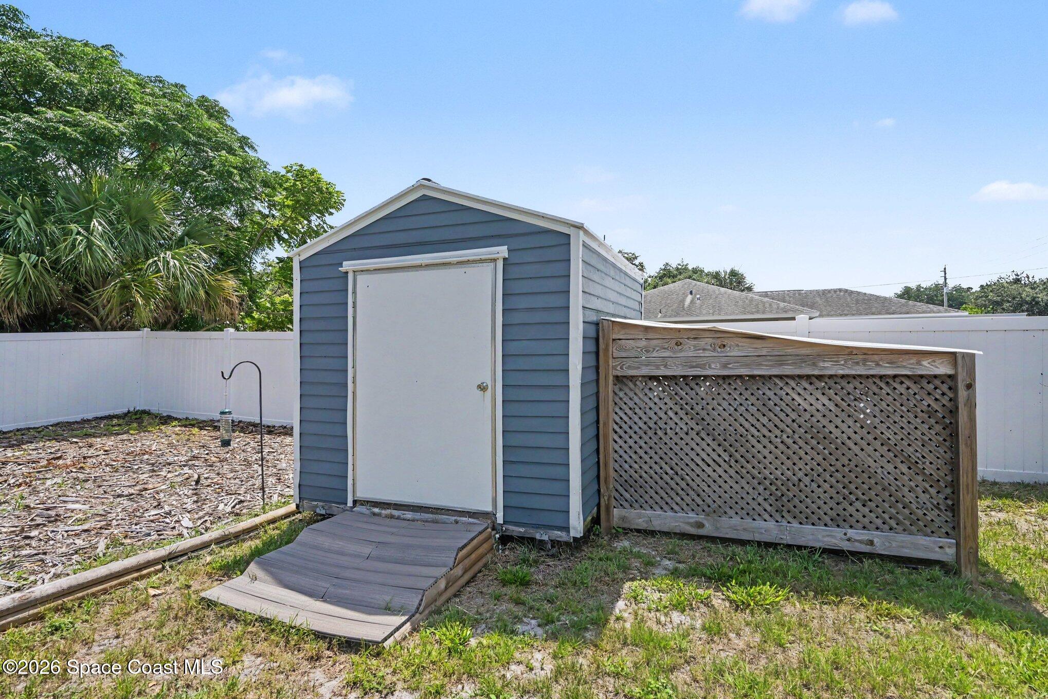 6460 Irving Road Cocoa, FL 32927 - Photo 23 of 28 029_file_2507