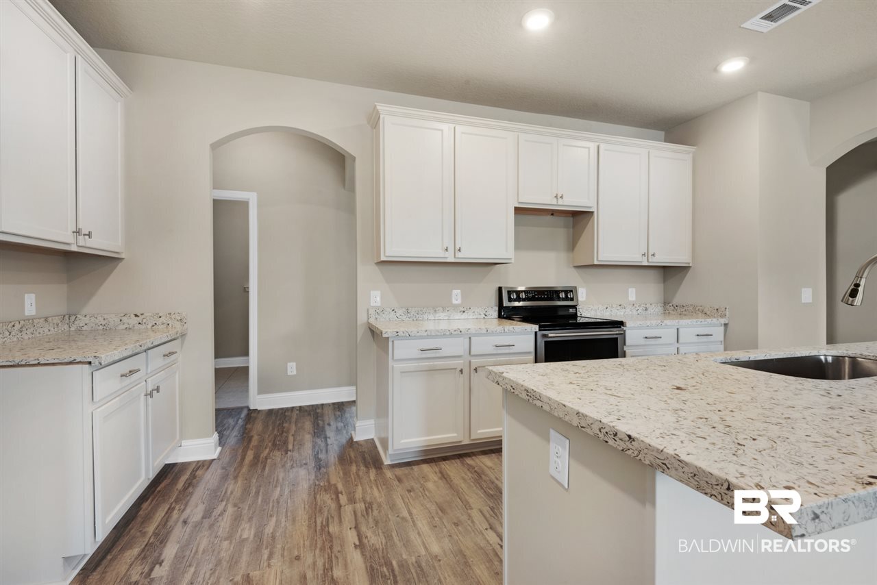 12525 Squirrel Drive Daphne, AL 36527 - Photo 17 of 44