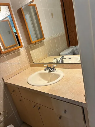 a close view of sink and tap