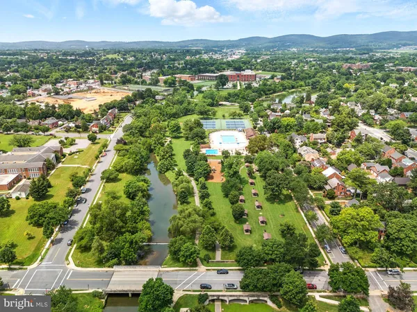 $1,500,000 | 313 West College Terrace, Frederick, MD 21701