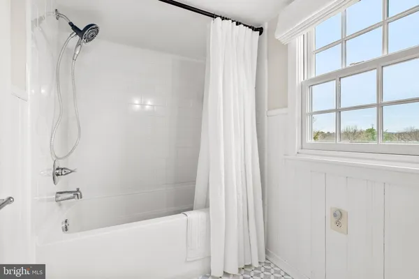 $1,500,000 | 313 West College Terrace, Frederick, MD 21701