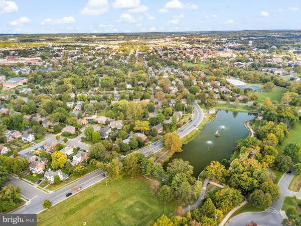 $1,500,000 | 313 West College Terrace, Frederick, MD 21701