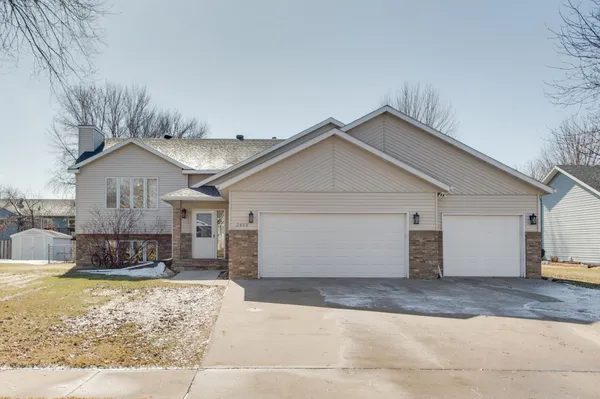$479,950 | 2808 38th Avenue South, Fargo, ND 58104