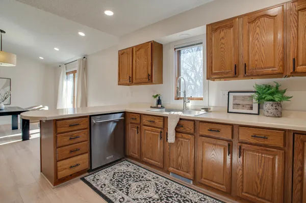 $479,950 | 2808 38th Avenue South, Fargo, ND 58104