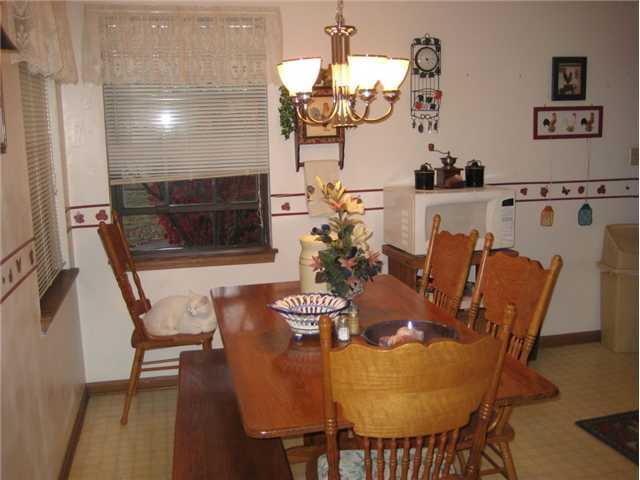 8185 Ehlerbrook Road Indianapolis, IN 46237 - Photo 6 of 13