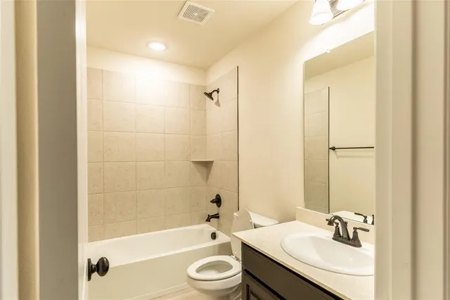 $1,650 | 6814 Topaz, Greenville, TX 75402