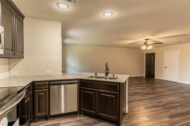 $1,650 | 6814 Topaz, Greenville, TX 75402