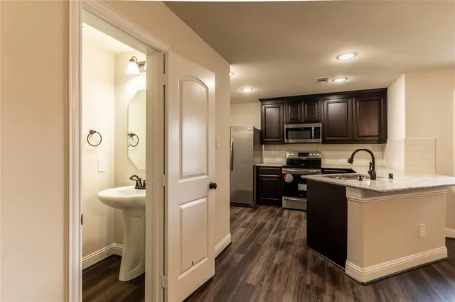 $1,650 | 6814 Topaz, Greenville, TX 75402