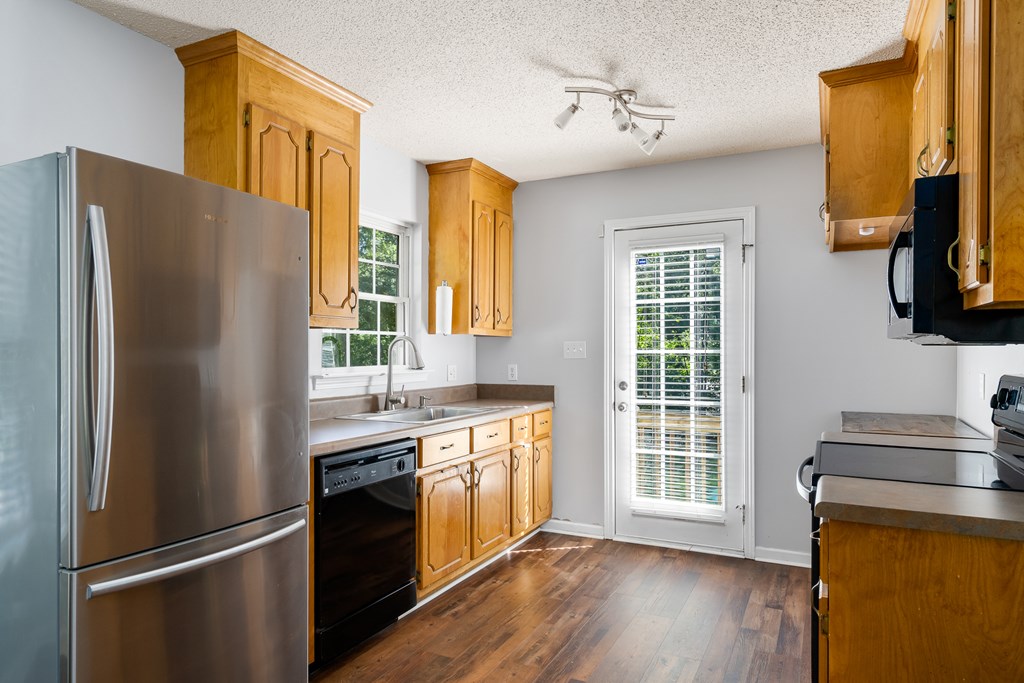 103 Laurel Ridge Place Greenwood, SC 29649 - Photo 8 of 26 Gallery Image 8
