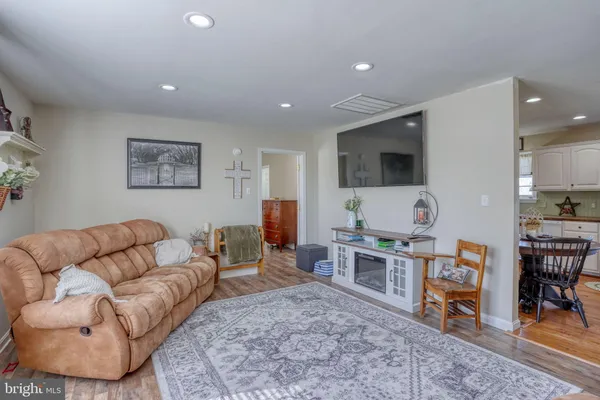 $337,500 | 4163 Whiteleyville Road, Hurlock, MD 21643