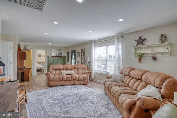 $337,500 | 4163 Whiteleyville Road, Hurlock, MD 21643