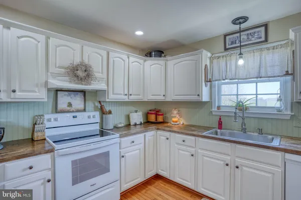 $337,500 | 4163 Whiteleyville Road, Hurlock, MD 21643