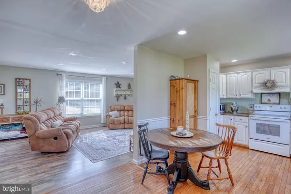 $337,500 | 4163 Whiteleyville Road, Hurlock, MD 21643