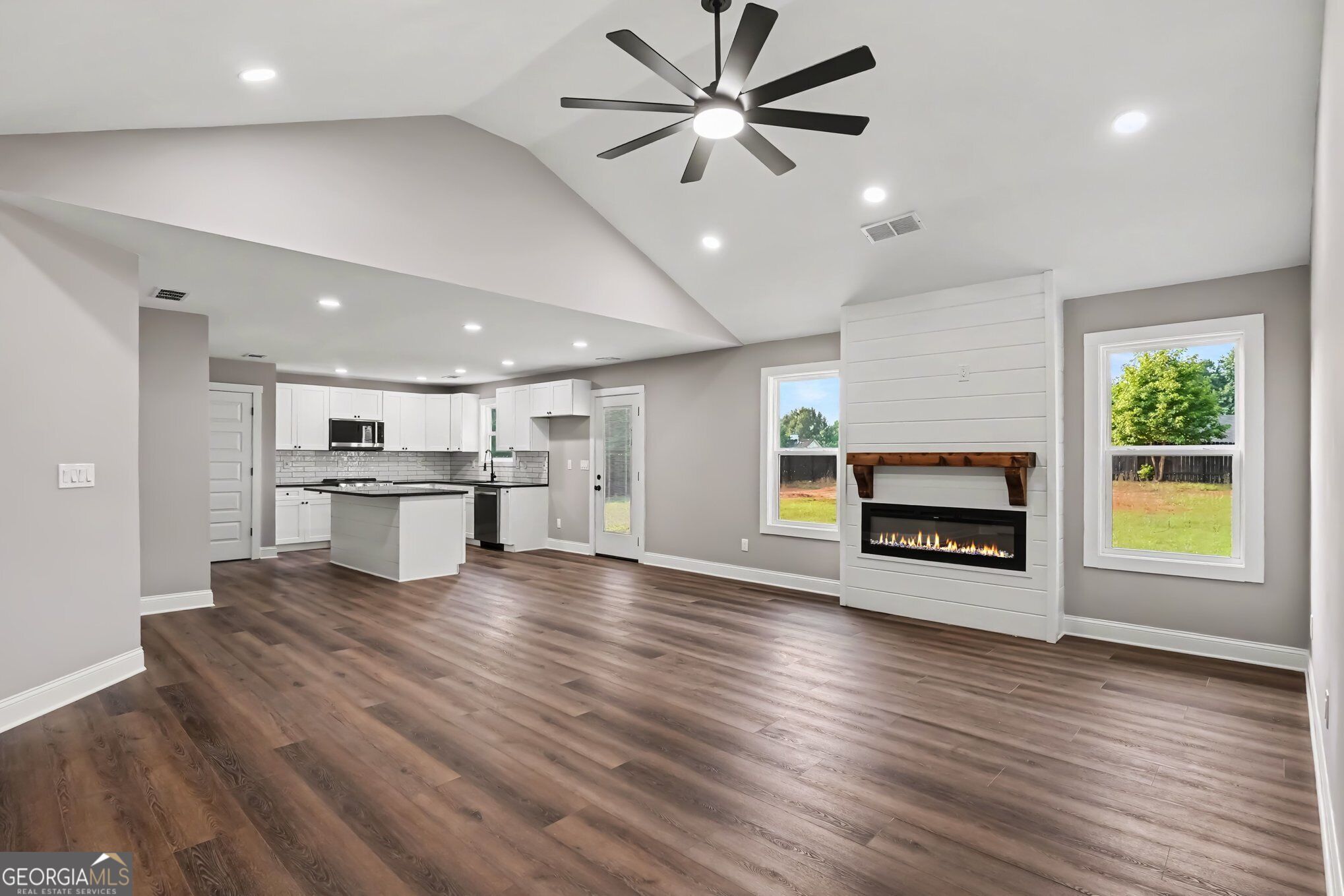520 Vineyard Road Griffin, GA 30223 - Photo 7 of 28 Gallery Image 7