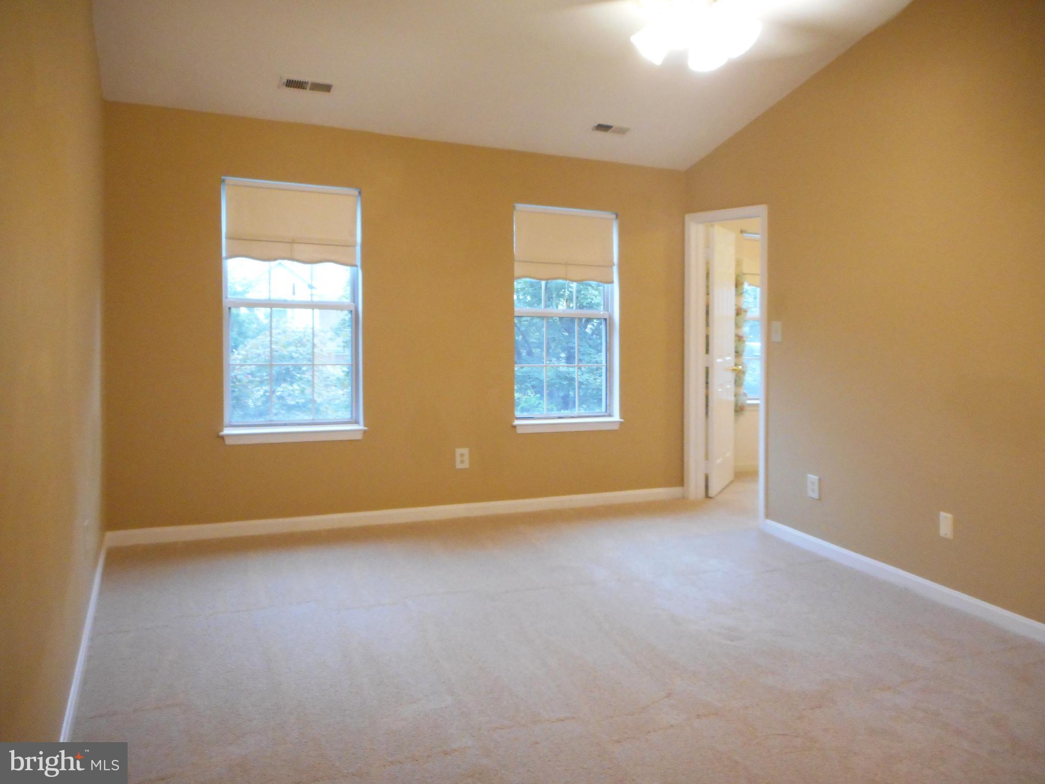 21289 Mirror Ridge Place Sterling, VA 20164 - Photo 15 of 30 Spacious Master Bedroom with Vaulted Ceilings