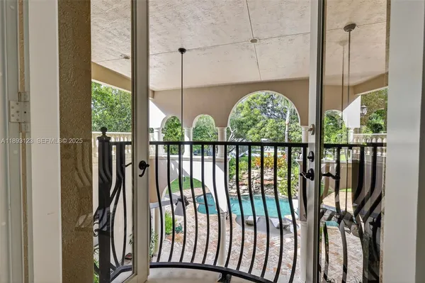 $6,150,000 | 7837 Southwest 117th Street, Pinecrest, FL 33156