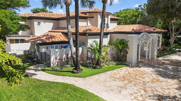 $6,150,000 | 7837 Southwest 117th Street, Pinecrest, FL 33156