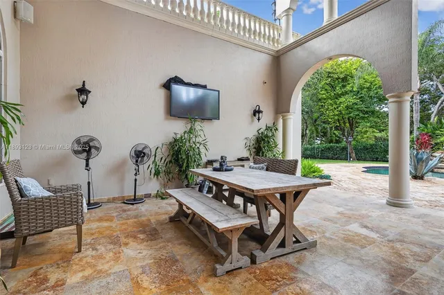 $6,999,999 | 7837 Southwest 117th Street, Pinecrest, FL 33156