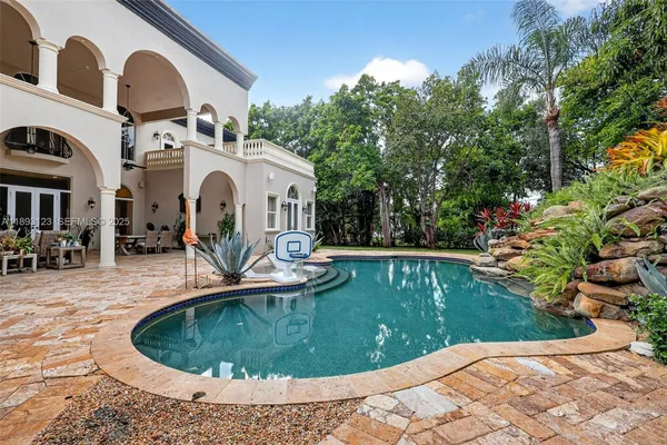 $6,150,000 | 7837 Southwest 117th Street, Pinecrest, FL 33156
