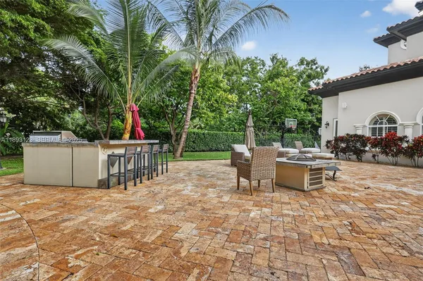 $6,150,000 | 7837 Southwest 117th Street, Pinecrest, FL 33156