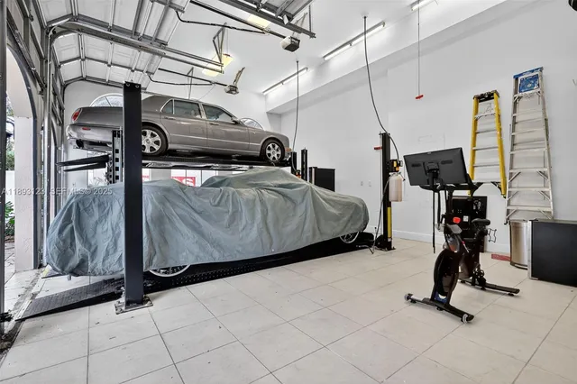 $6,499,999 | 7837 Southwest 117th Street, Pinecrest, FL 33156