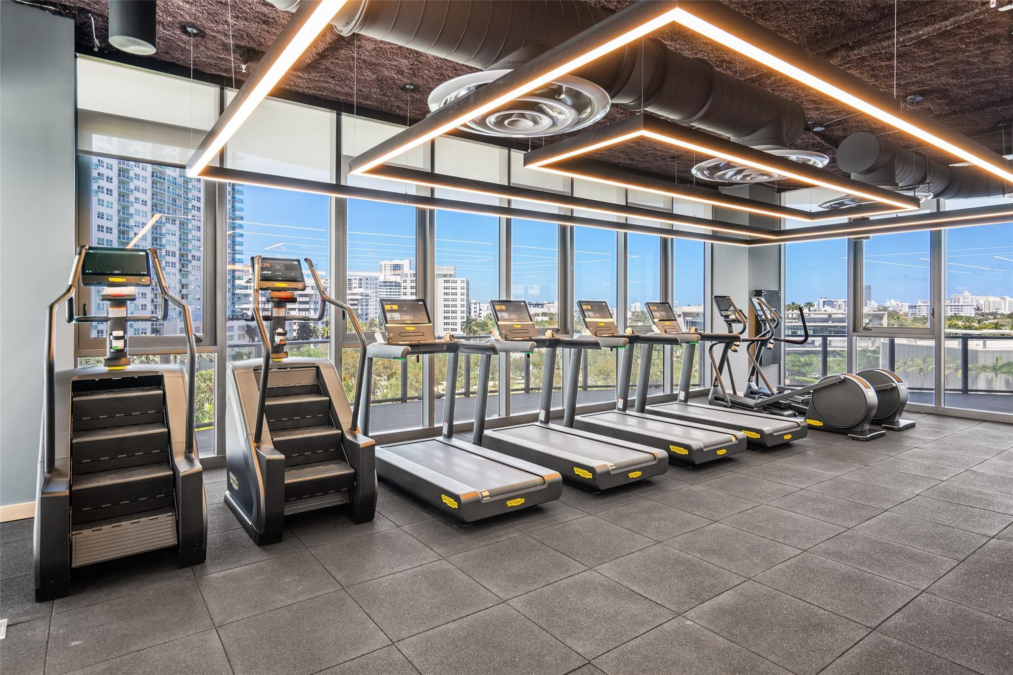 500 Alton Road, Unit 1006 Miami Beach, FL 33139 - Photo 33 of 42 Photo 33