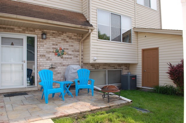 272 Park Ridge Lane, Unit A Aurora, IL 60504 - Photo 4 of 25