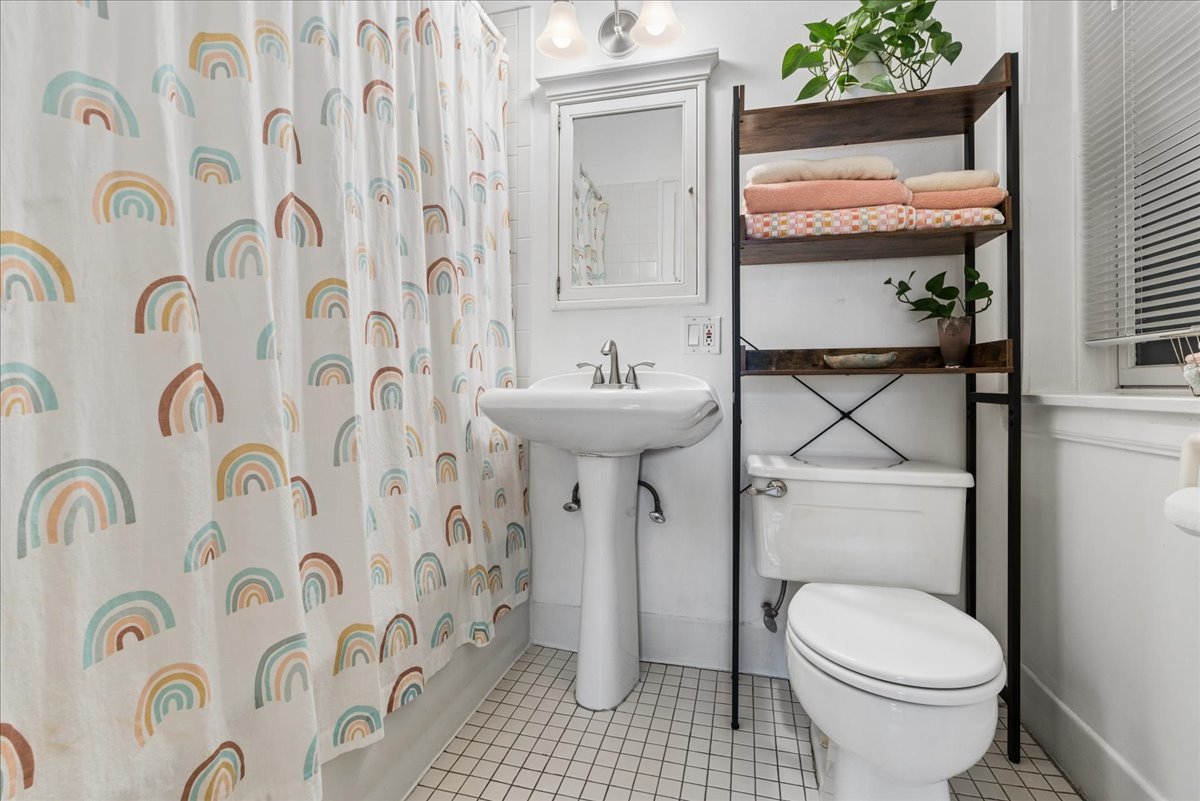 530 Sheridan Road, Unit 3B Evanston, IL 60202 - Photo 9 of 15