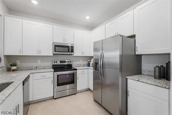 $2,750 | 14081 Pine Lodge Lane, Fort Myers, FL 33913