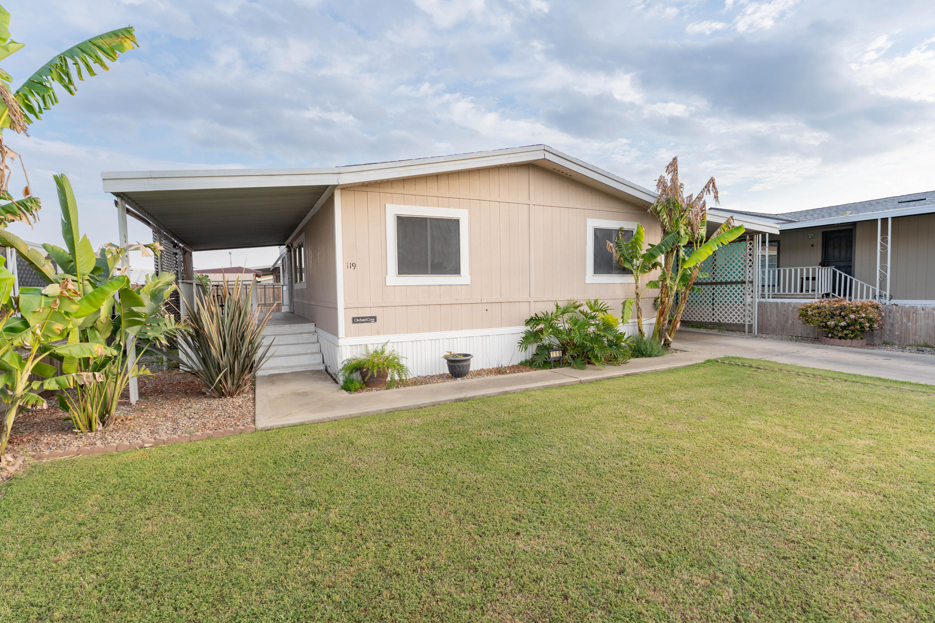 900 East Rankin Road, Unit 119 Tulare, CA 93274 - Photo 2 of 19 2 (3)