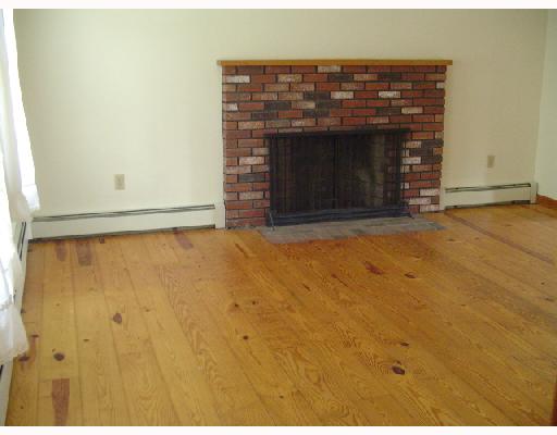 175 Schoolhouse Road Warren, RI 02885 - Photo 2 of 7 Living Room.