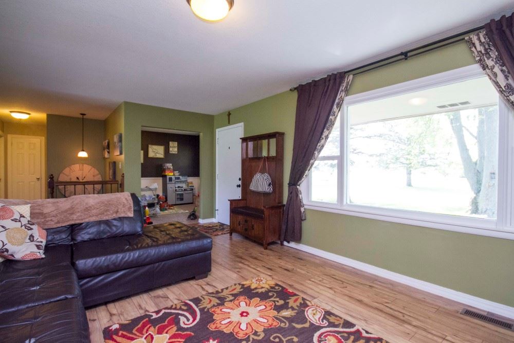 8834 Mayhew Road Fort Wayne, IN 46835 - Photo 4 of 35