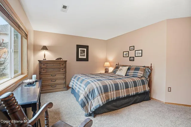 $1,135,000 | 514 North Dunbarton Oaks Lane, Liberty Lake, WA 99019