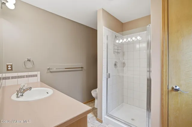 $1,135,000 | 514 North Dunbarton Oaks Lane, Liberty Lake, WA 99019