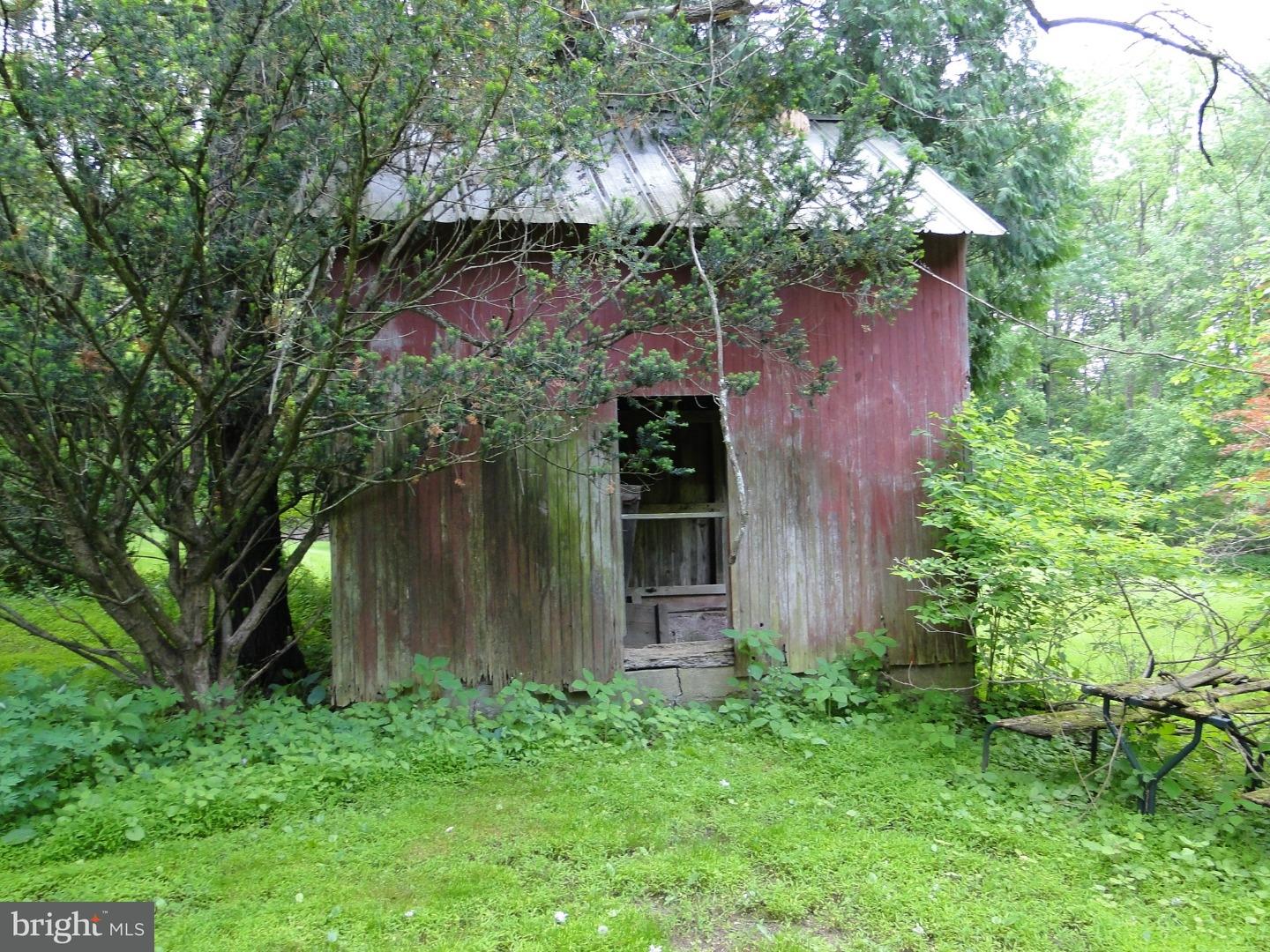 3685 Highway 212 Riegelsville, PA 18077 - Photo 16 of 22