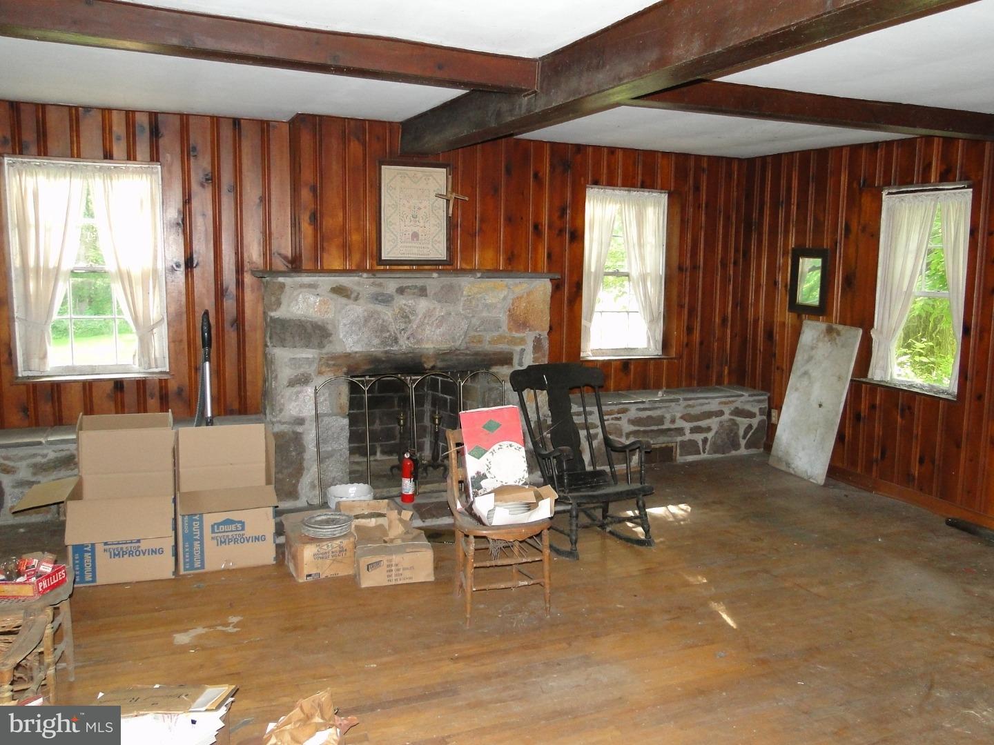 3685 Highway 212 Riegelsville, PA 18077 - Photo 5 of 22