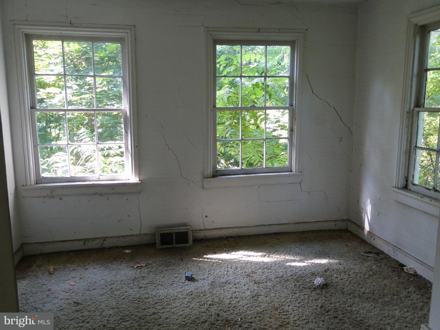 3685 Highway 212 Riegelsville, PA 18077 - Photo 10 of 22