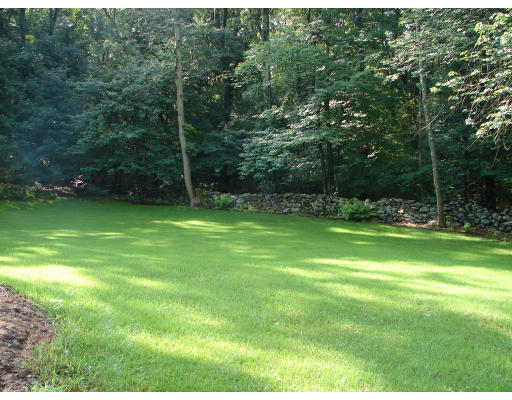 19 Hundreds Road Westborough, MA 01581 - Photo 3 of 13 Gallery Image 3